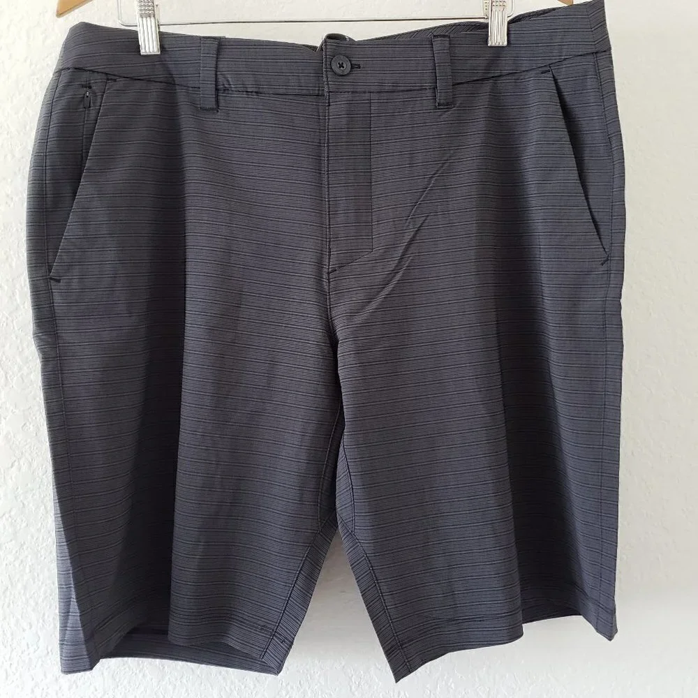 NWT - Hang Ten Men's Hybrid Short – Size 36